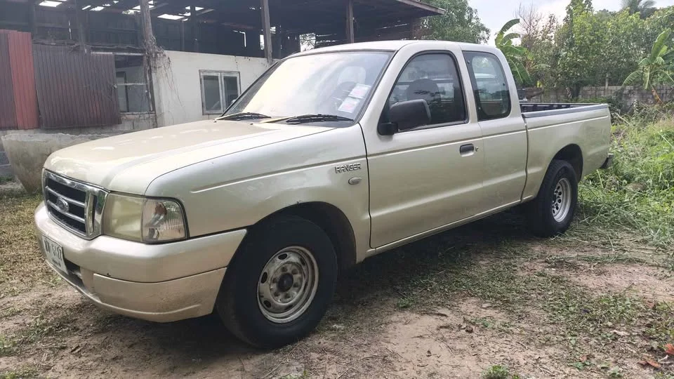 2004 Mazda 2500 Fighter V 3