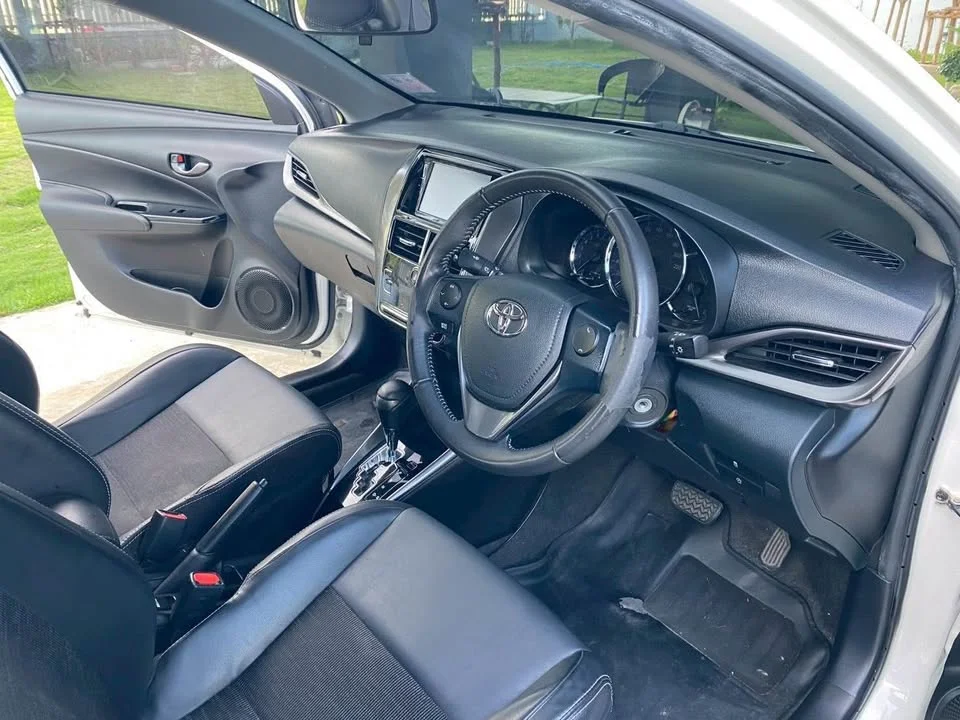 2022 Toyota Yaris ATIV III 3