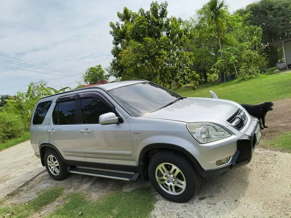 2004 Honda CR-V II 2
