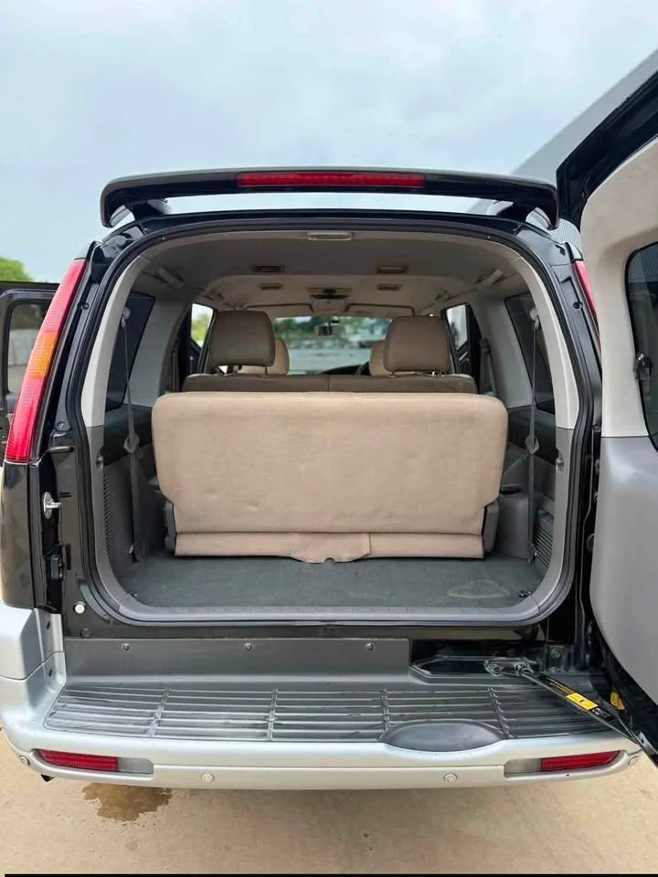 2007 Ford Everest I 3