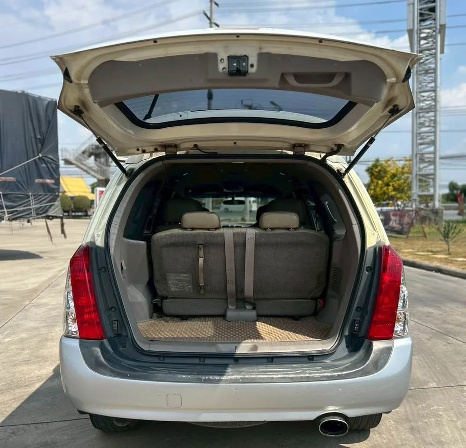 2005 Isuzu MU-7 3