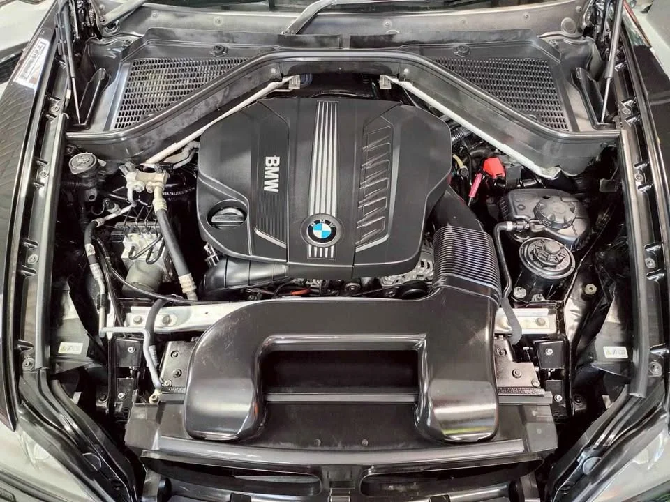 2012 BMW X5 E70 2