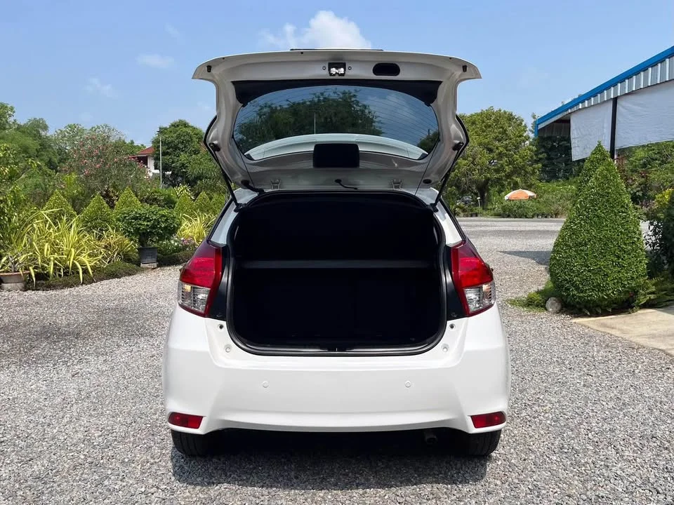 2015 Toyota Yaris III 3