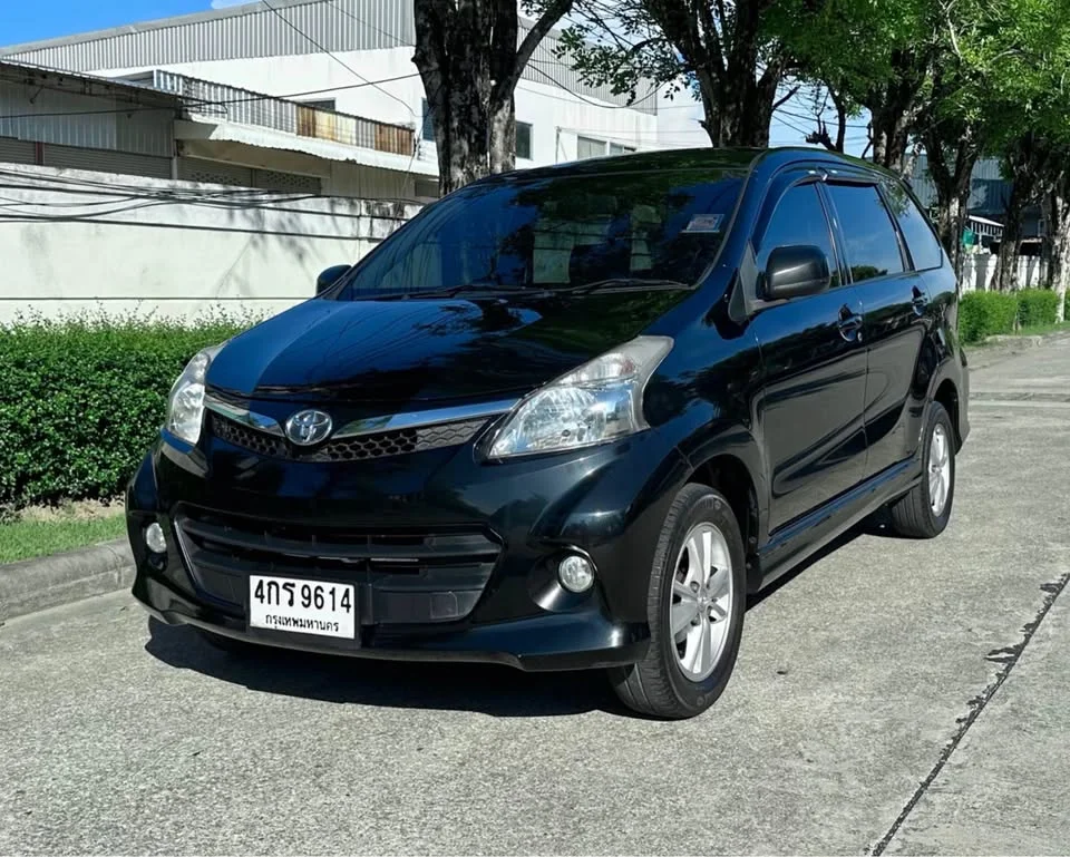 2014 Toyota Avanza II 2