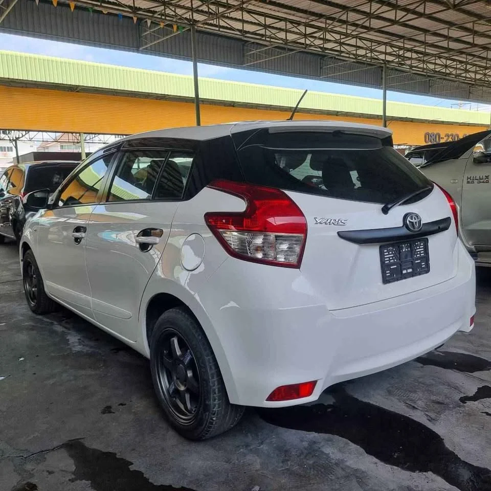 2015 Toyota Yaris III 2