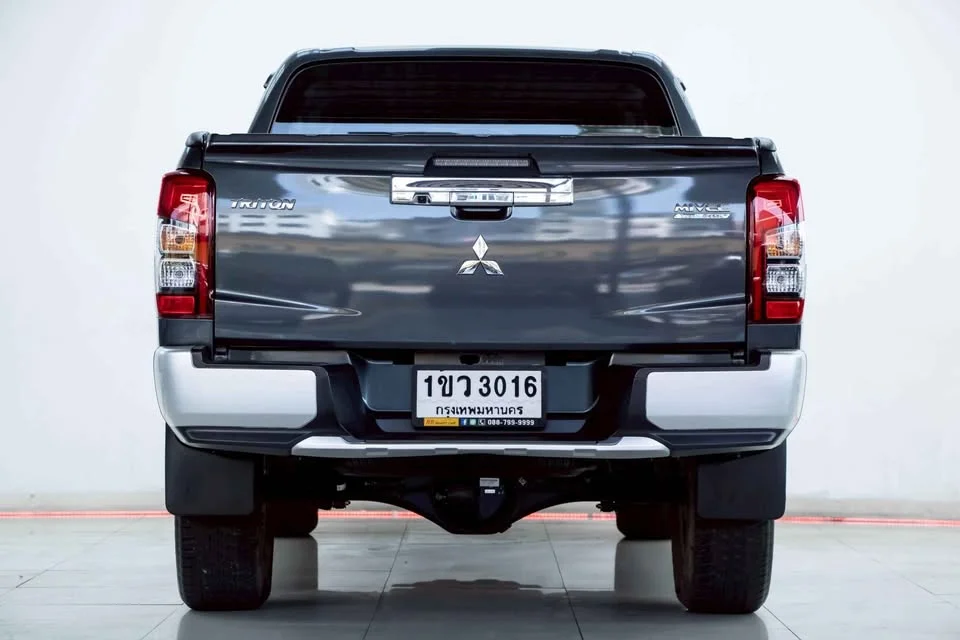 2021 Mitsubishi Triton V 3