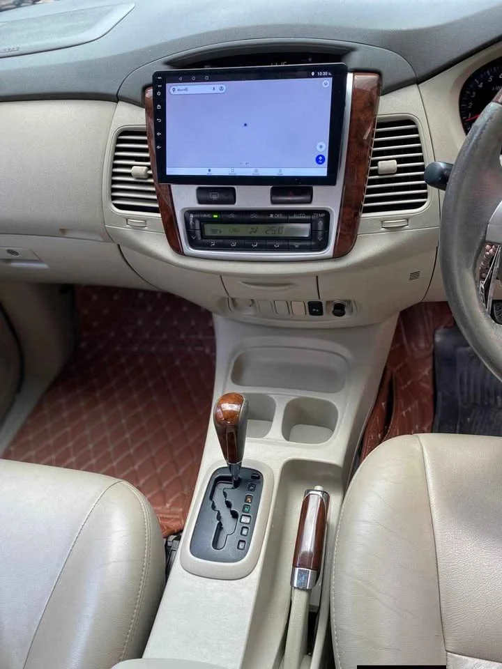 2013 Toyota Innova I 2