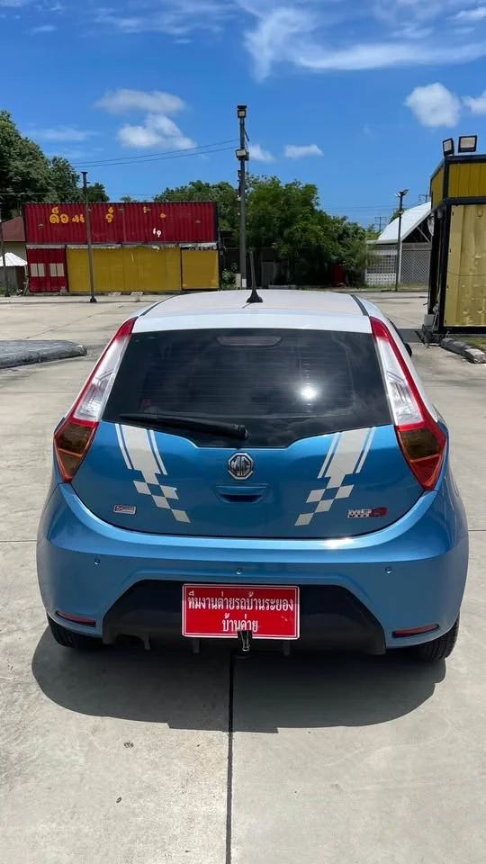 2016 MG 3 II 3