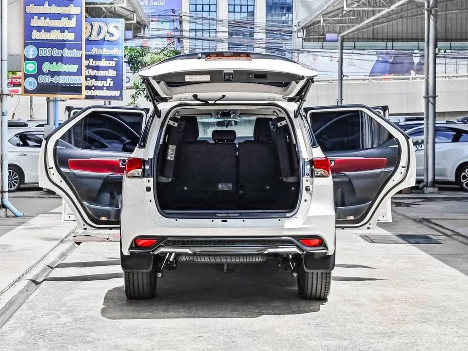 2020 Toyota Fortuner II 2