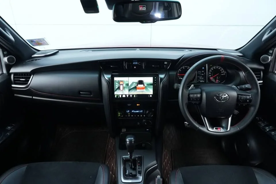2024 Toyota Fortuner II 3