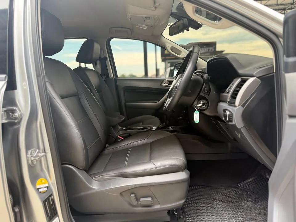 2017 Ford Everest II 2