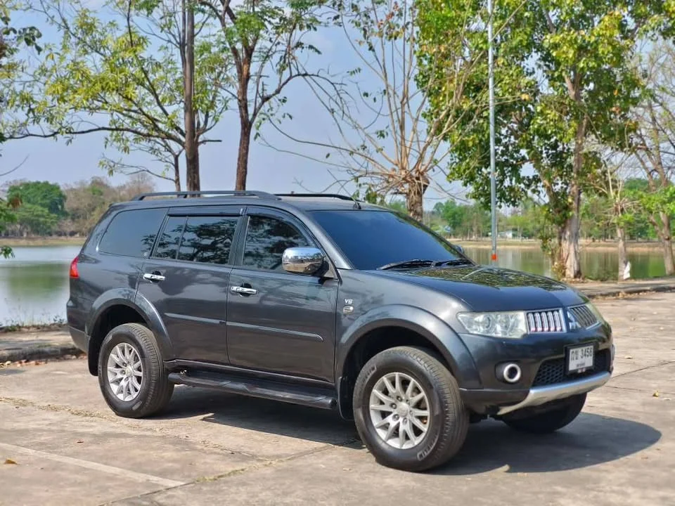 2012 Mitsubishi Pajero Sport II 3