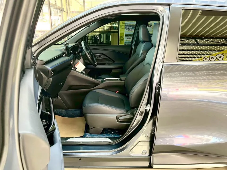 2024 Toyota Yaris Cross AC200 2