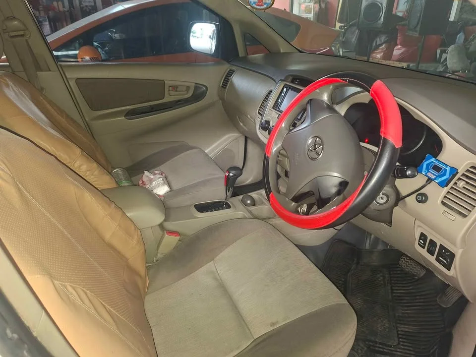Toyota Innova I 3
