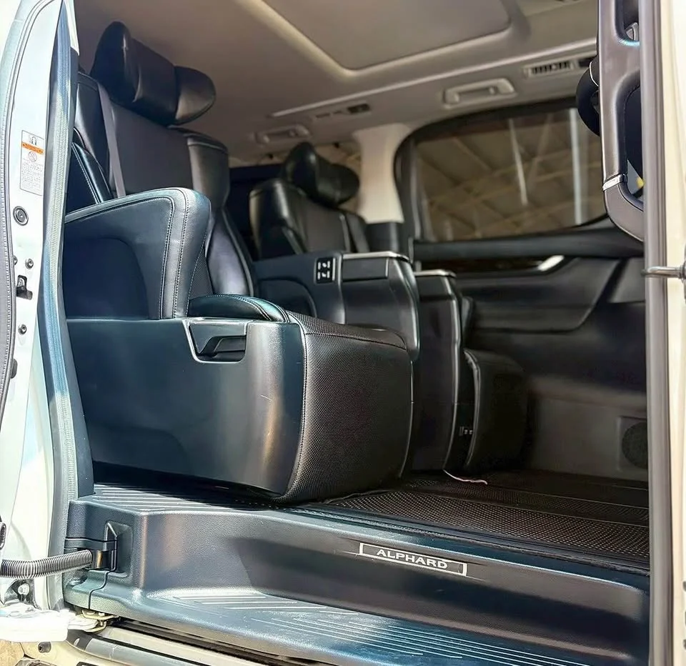 2015 Toyota Alphard, Vellfire III (AH30) 3