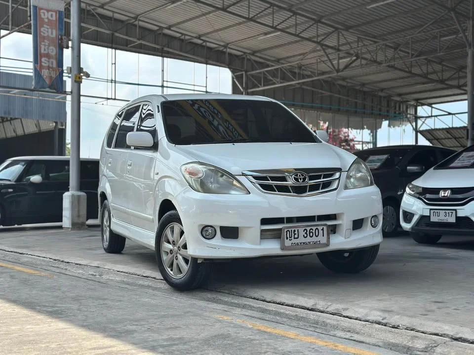 2011 Toyota Avanza I 2
