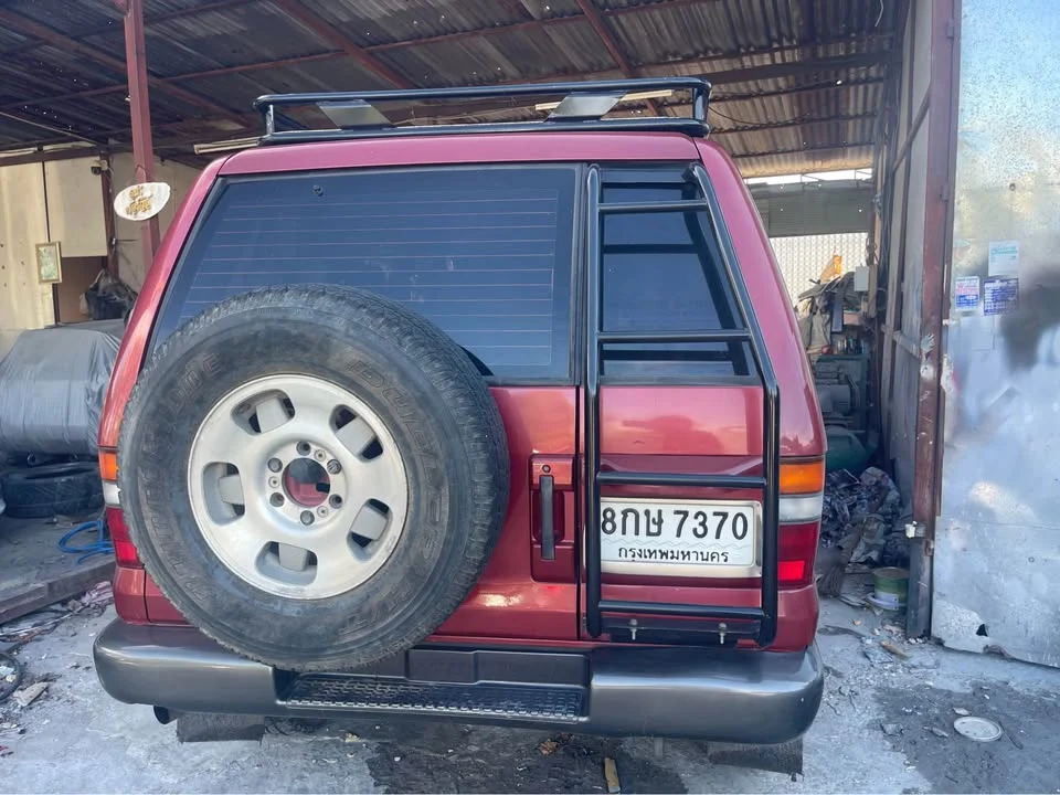 1997 Isuzu Trooper II 2