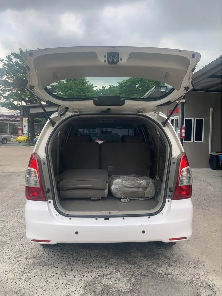 2013 Toyota Innova I 2