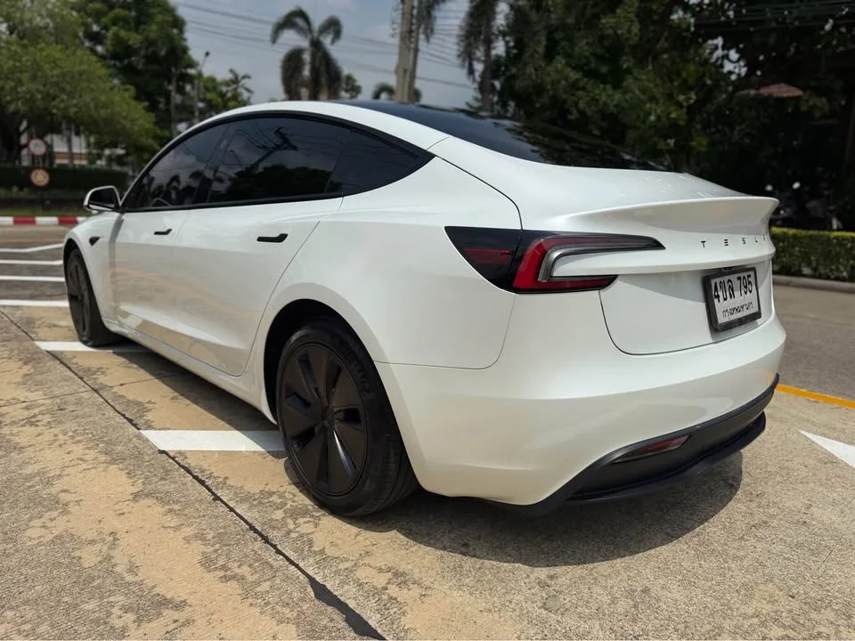 2024 Tesla Model 3 3