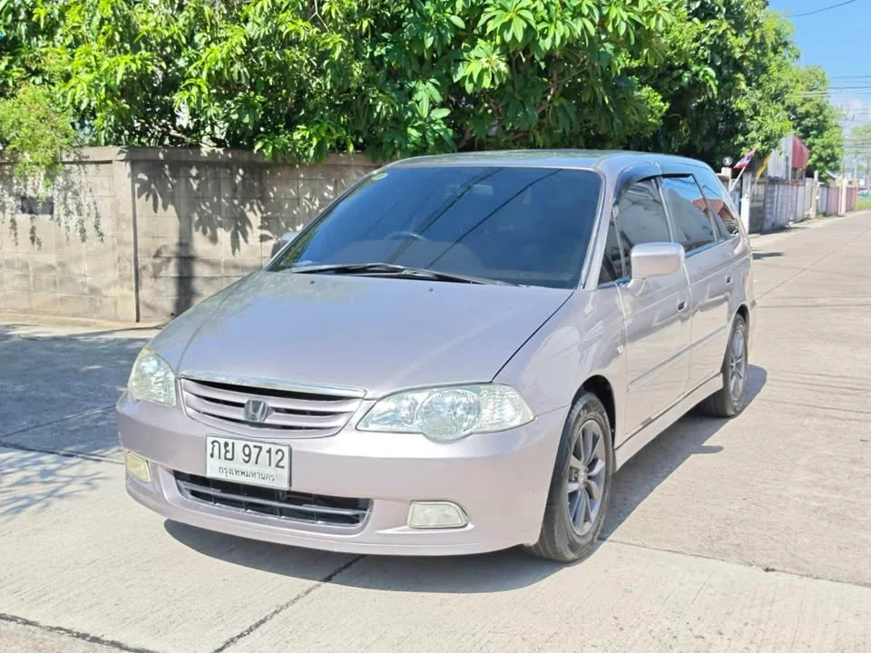 2001 Honda Odyssey II 2