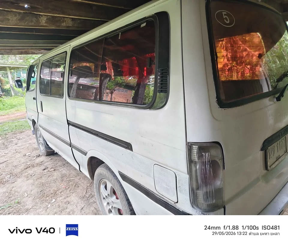 1995 Toyota Commuter IV (H100) 2