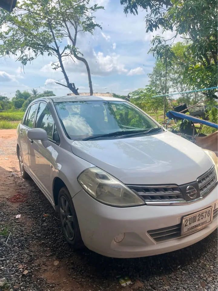 2011 Nissan Tiida I (C11) 3