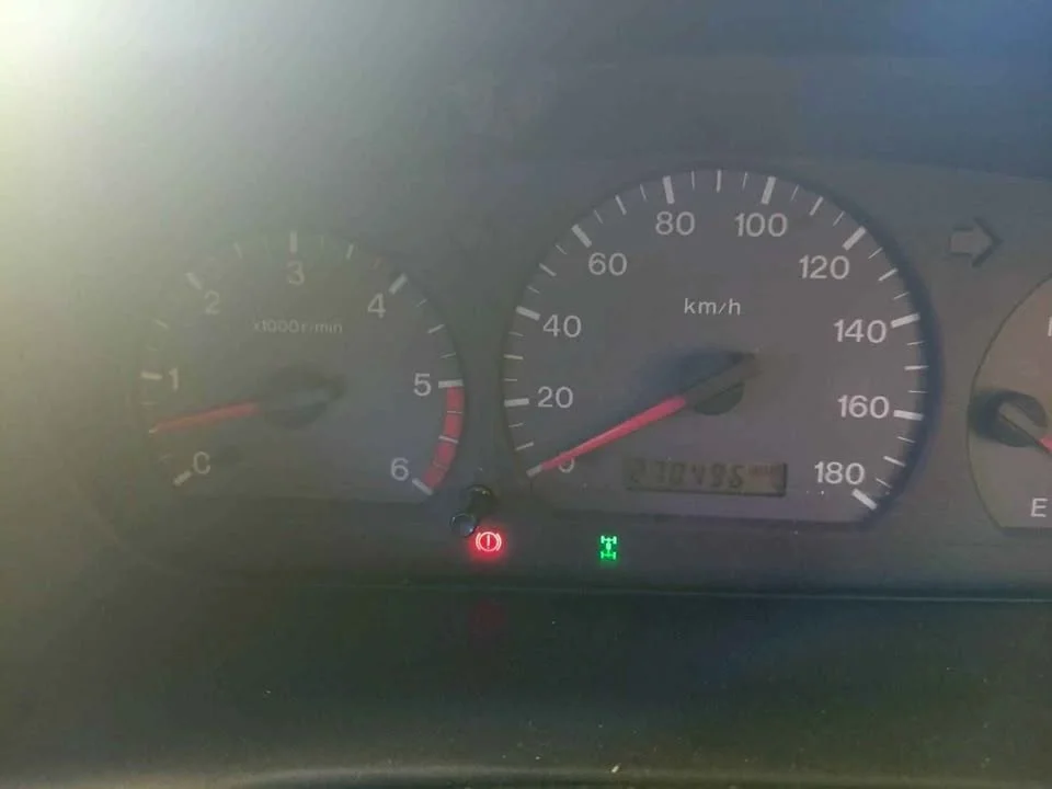 2000 Mazda 2500 Fighter V 3