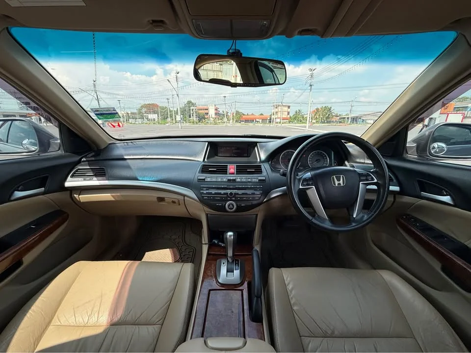 2011 Honda Accord VIII 2