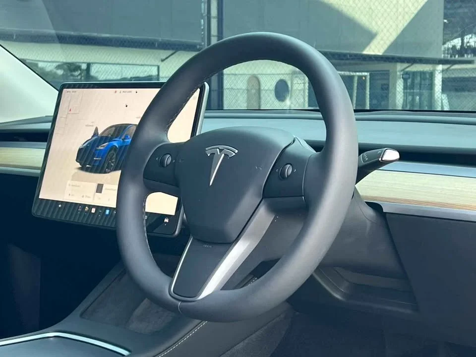 2023 Tesla Model Y 3