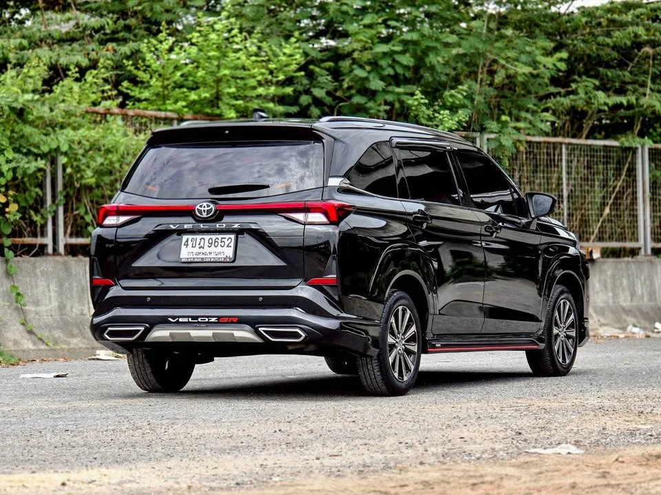 2023 Toyota Veloz III 2