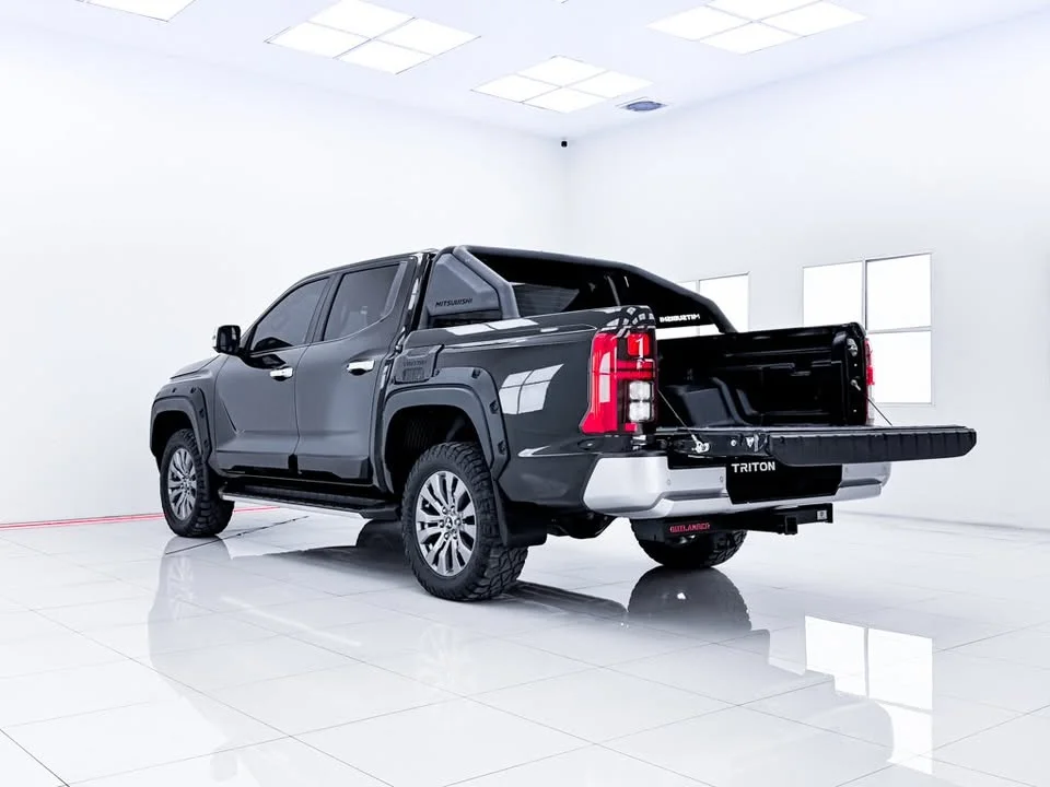 2024 Mitsubishi Triton VI 3