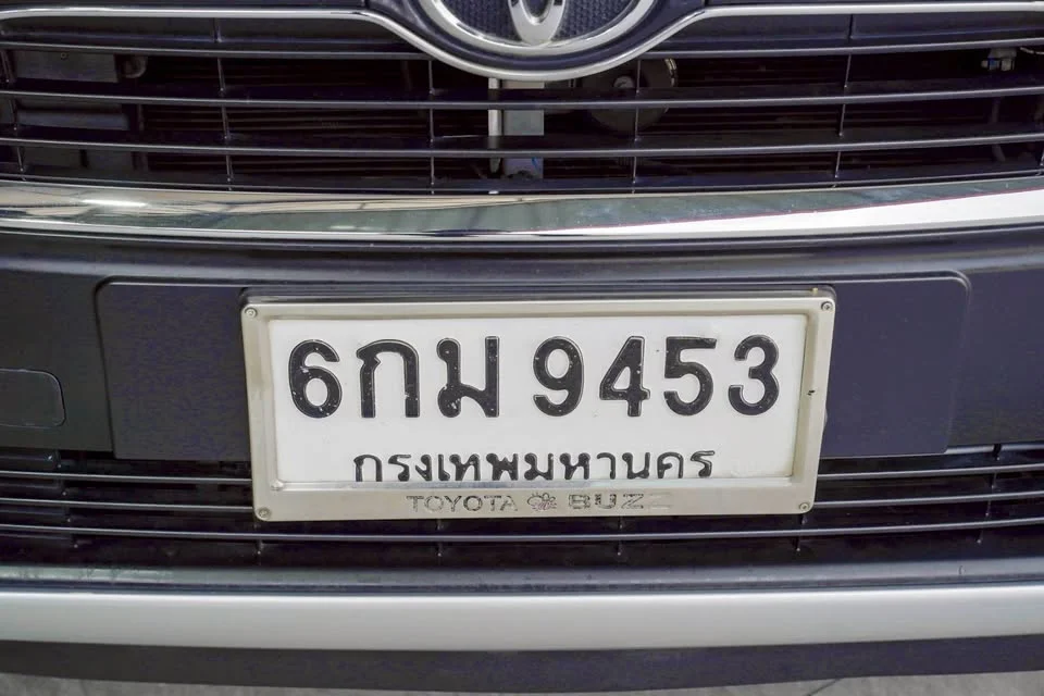 2017 Toyota Sienta II 3