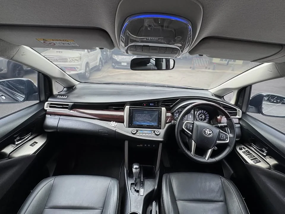 2020 Toyota Innova II 3