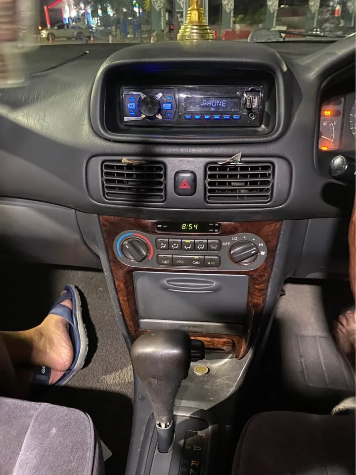 2000 Toyota Corolla Altis VIII (E110) 3