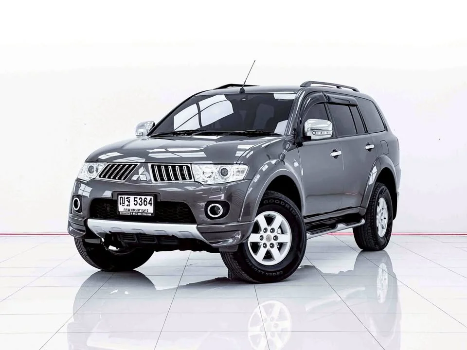 2011 Mitsubishi Pajero Sport II 2
