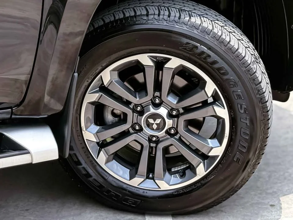 2022 Mitsubishi Triton V 2