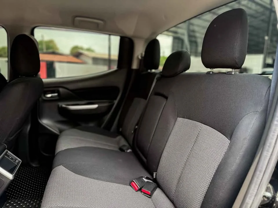2022 Mitsubishi Triton V 3