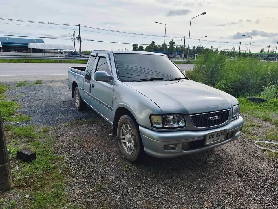 2001 Isuzu Faster Dragon Eyes III 2