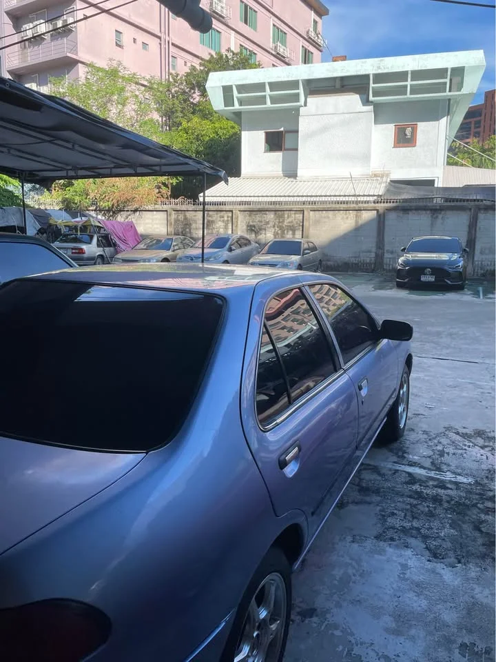 1995 Nissan Sunny IV 2