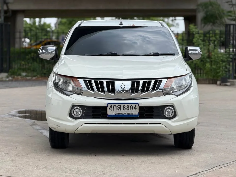 2016 Mitsubishi Triton V 2