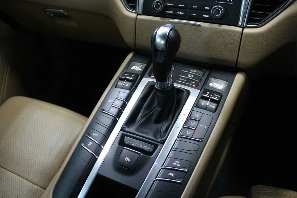 2018 Porsche Macan I 2