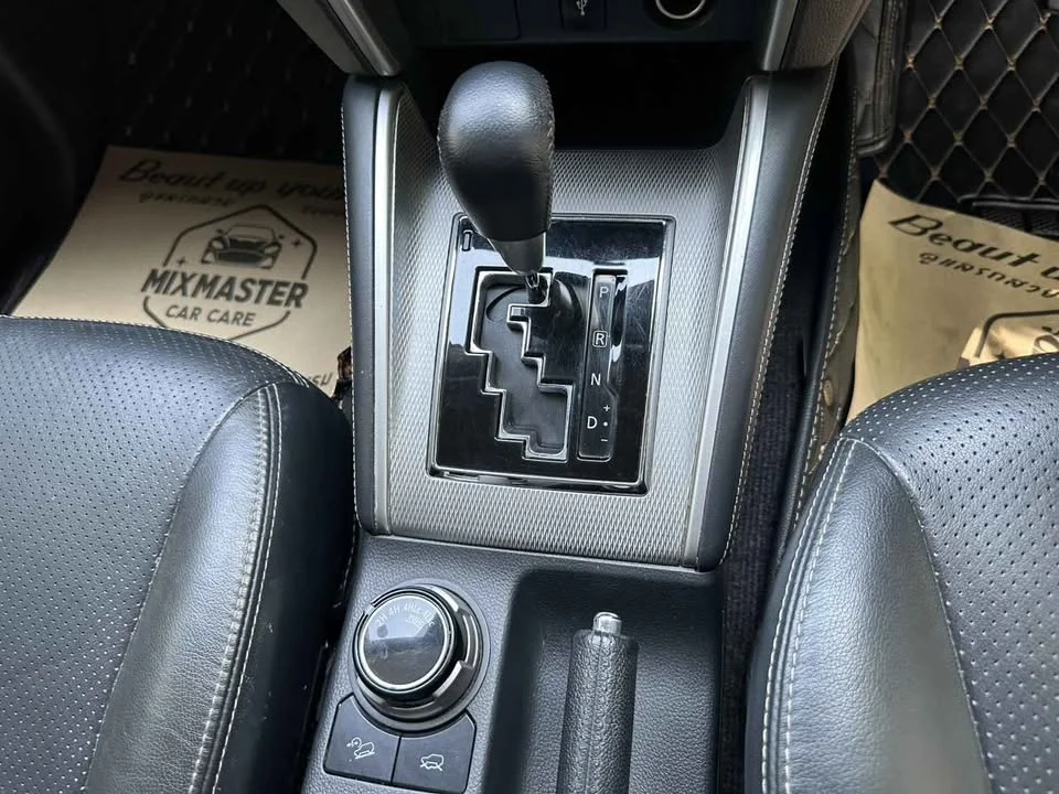 2020 Mitsubishi Triton V 2