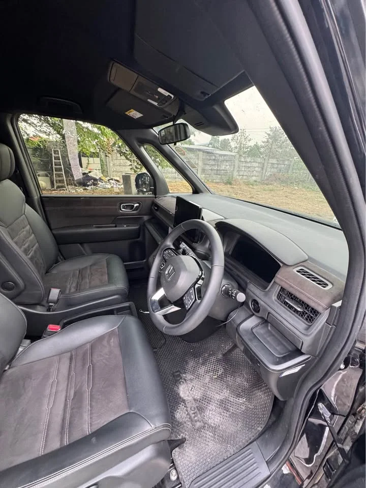 2023 Honda Stepwgn VI 3