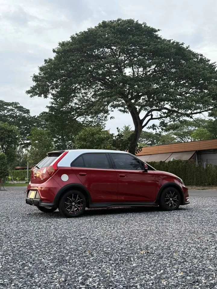 2017 MG 3 II 3