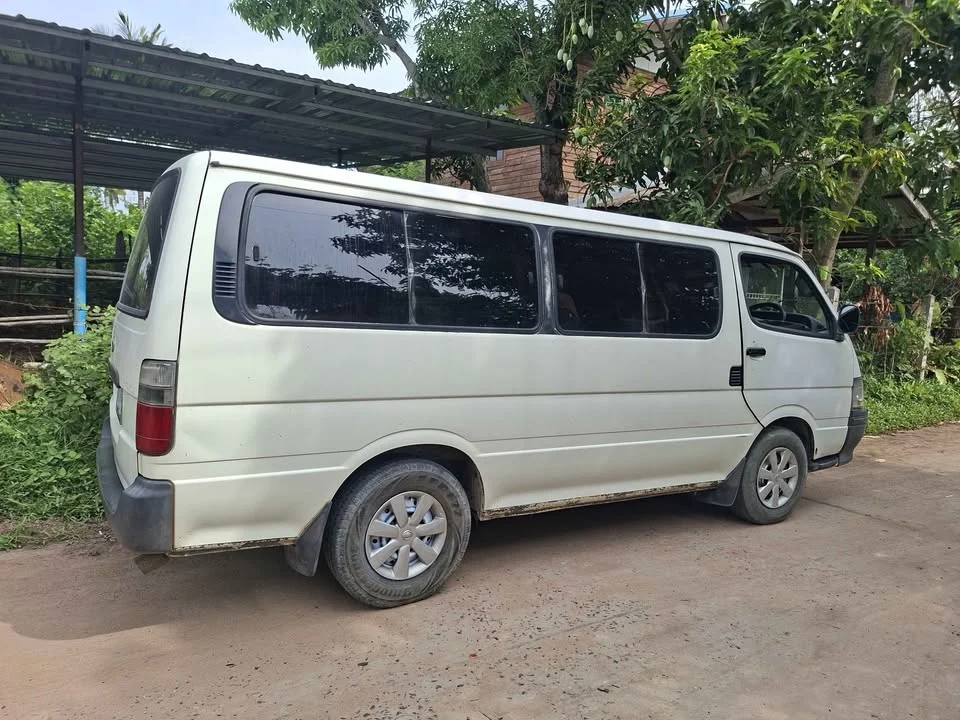 1990 Toyota Commuter IV (H100) 3