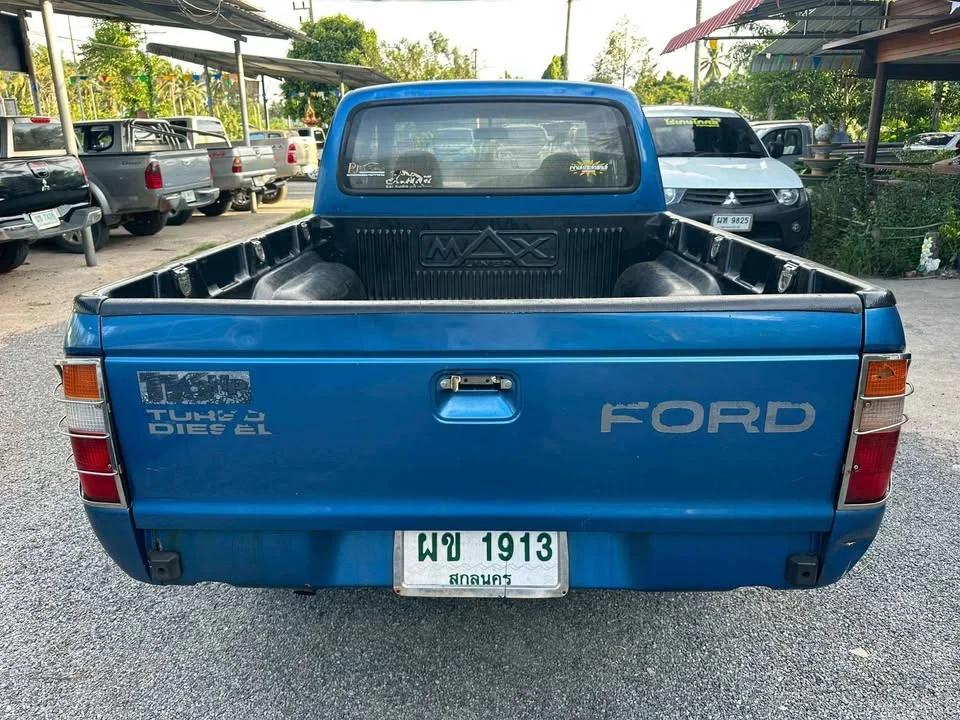 1999 Mazda 2500 Fighter V 2