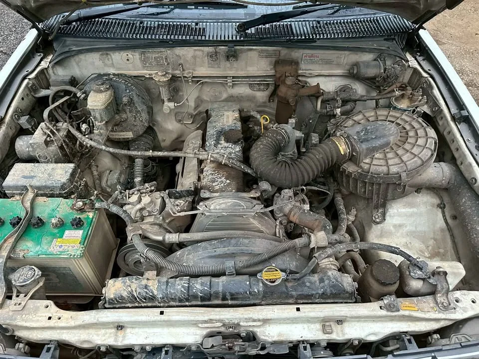 2000 Toyota Hilux Tiger VI 3