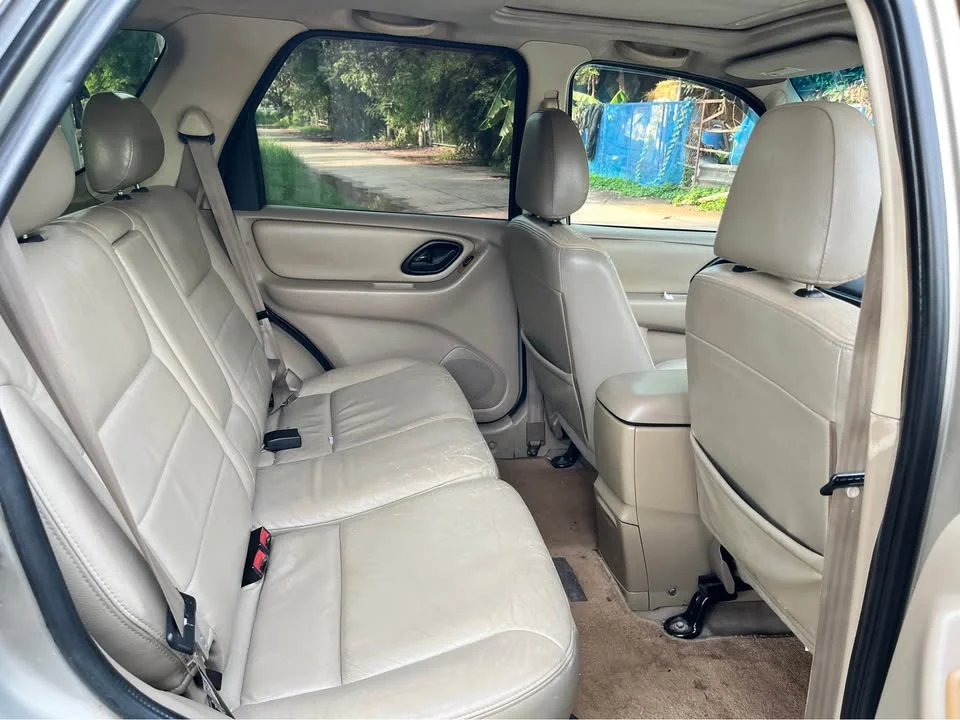 2004 Ford Escape I 3