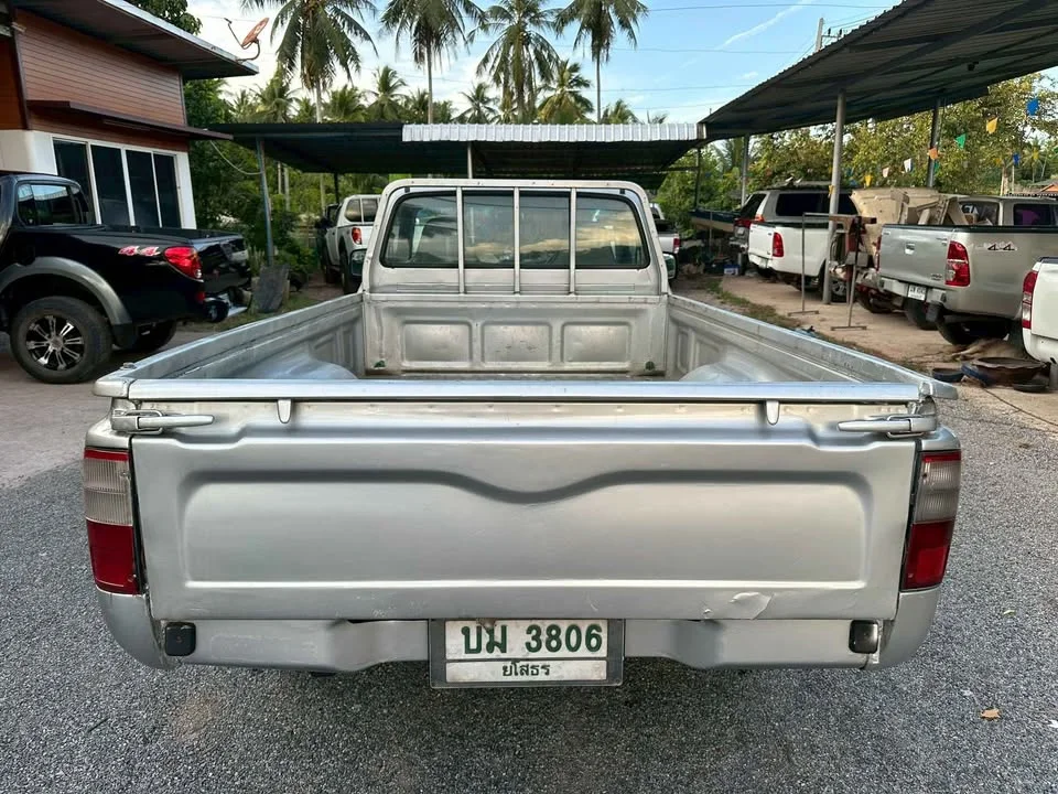 2002 Toyota Hilux Tiger VI 2
