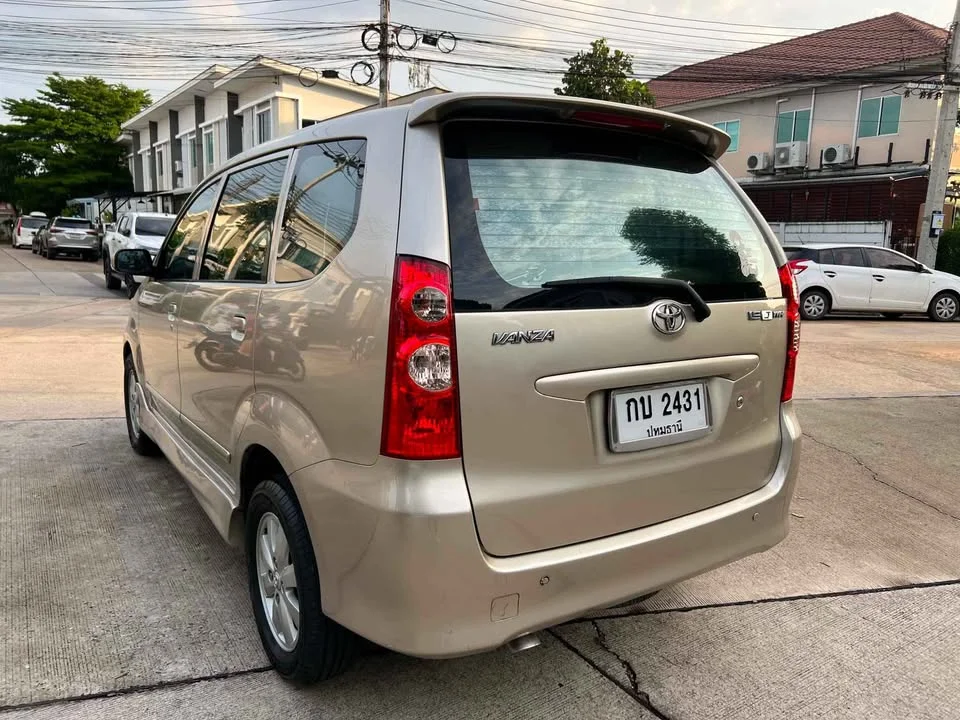 2005 Toyota Avanza I 3